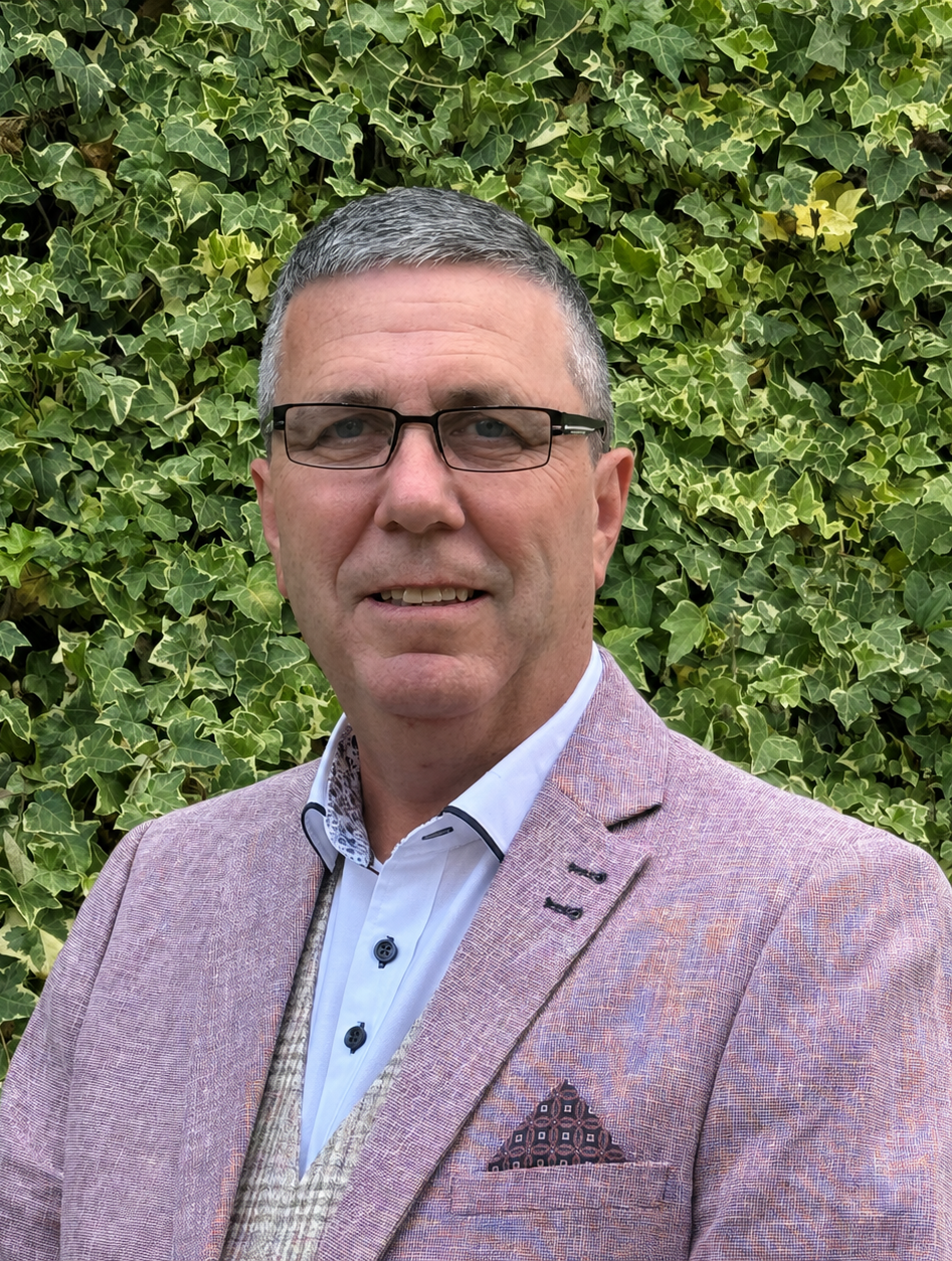 Dr Martin Vaughan