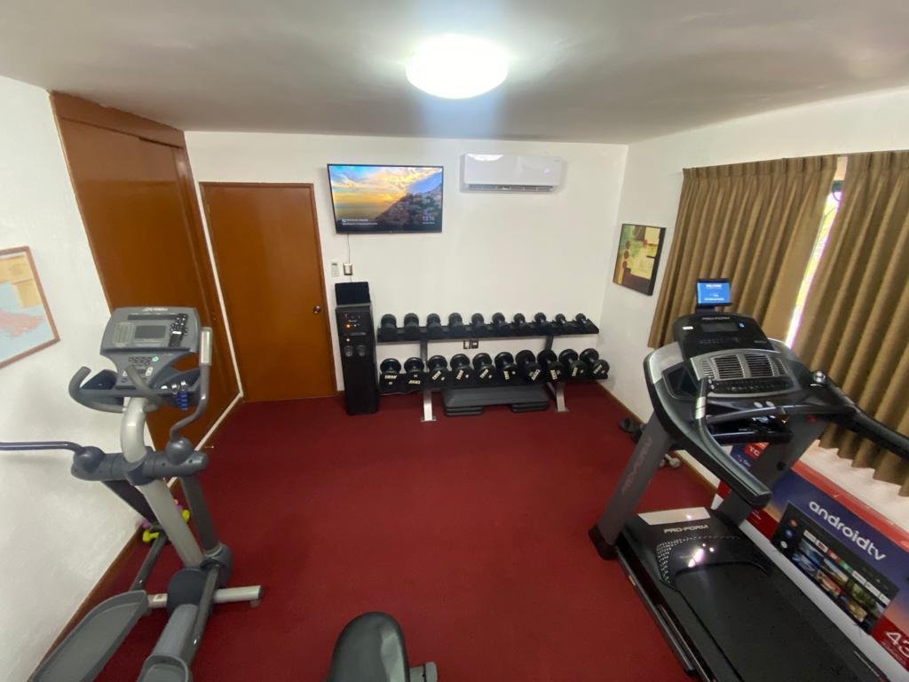 gym2.jpeg