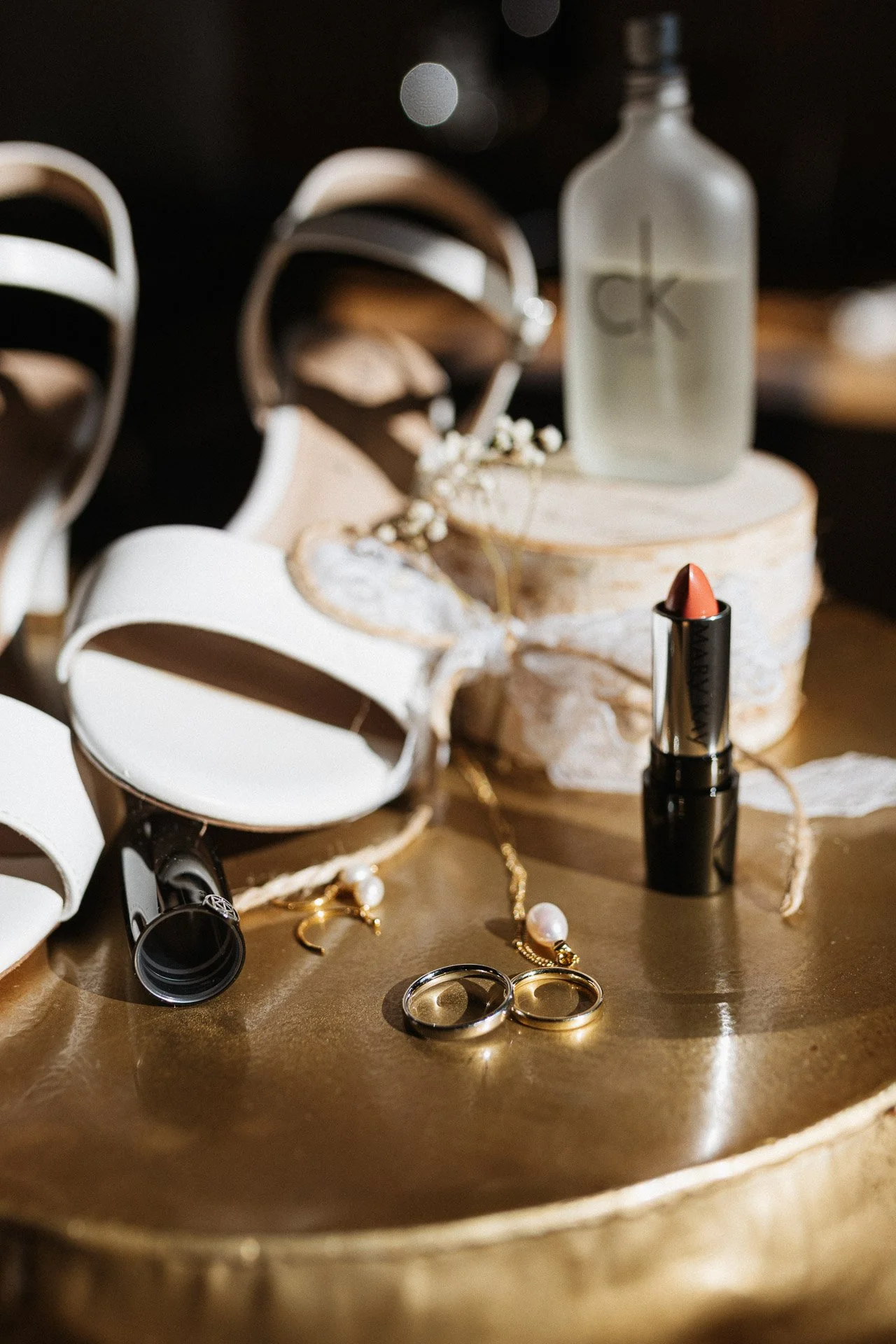 Eheringe und Getting Ready Details