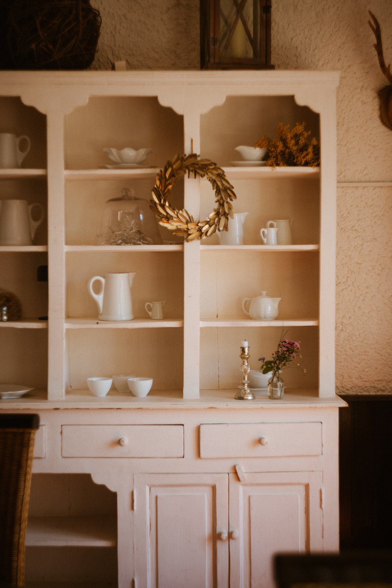 Rustikale Scheune im Hofgut Rodenstein für exklusive Hochzeiten – Hochzeitsfotografie von DIETZIMAGE.