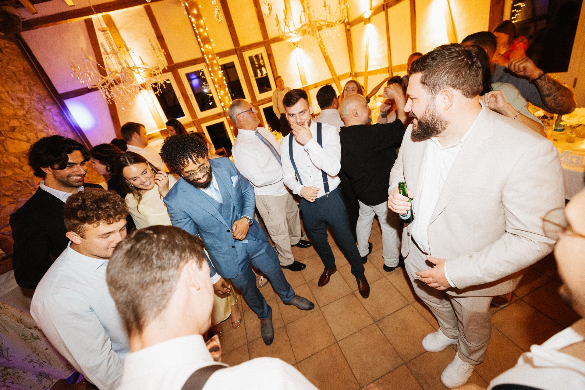 Party und Tanzfläche Hochzeit Hofgut Rodenstein – authentische Fotos von DIETZIMAGE.
