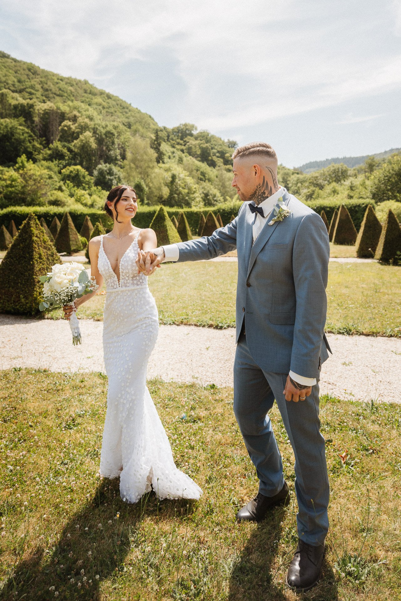 Editoriales Brautpaar-Shooting im Schlossgarten bei Koblenz – DIETZIMAGE