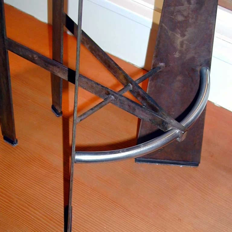chair_foot_detail.jpg