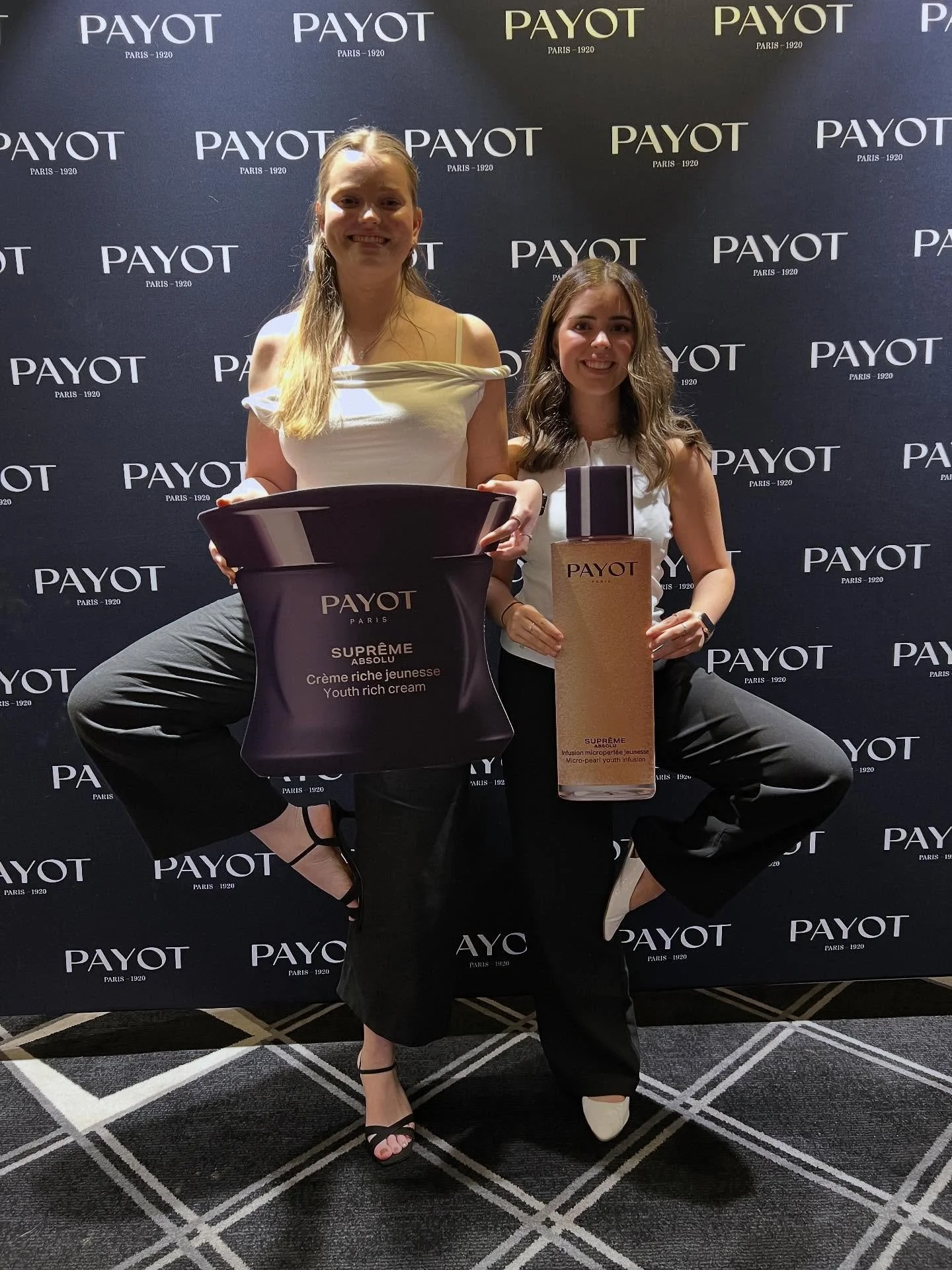 New from Payot: Supreme Absolu is the new youth range designed to revive radiance and redensify the skin, reversing visible signs of aging ✨

In salon from next week! 

#PayotSupremeAbsolu
