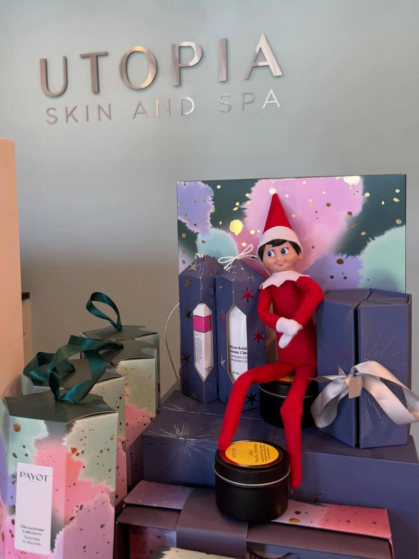 Dewy Neo snuck back in today and got way too comfortable browsing our Christmas stocking stuffers. 
Perfect little gifts for someone special this Christmas. 🎄 
Available in store now!