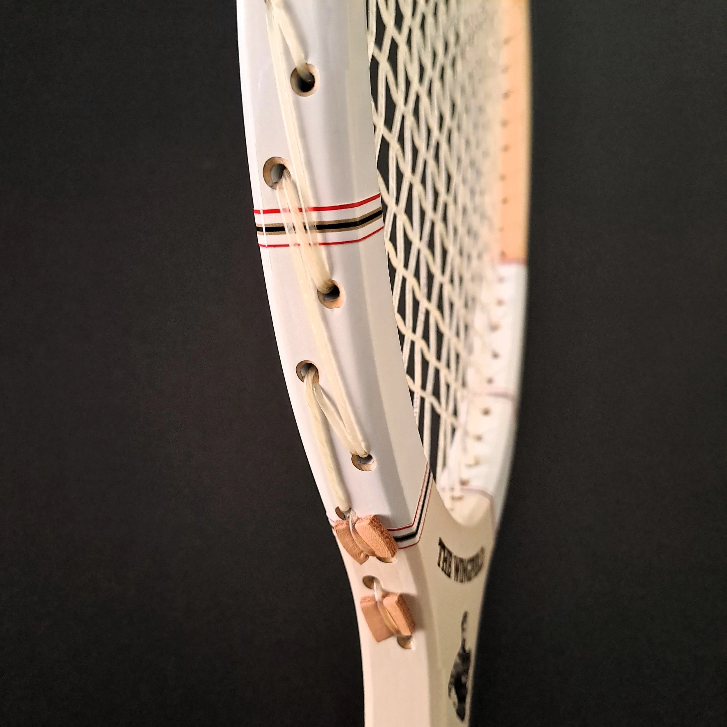 Close-up of Grays The Wingfield side head showing stringing.