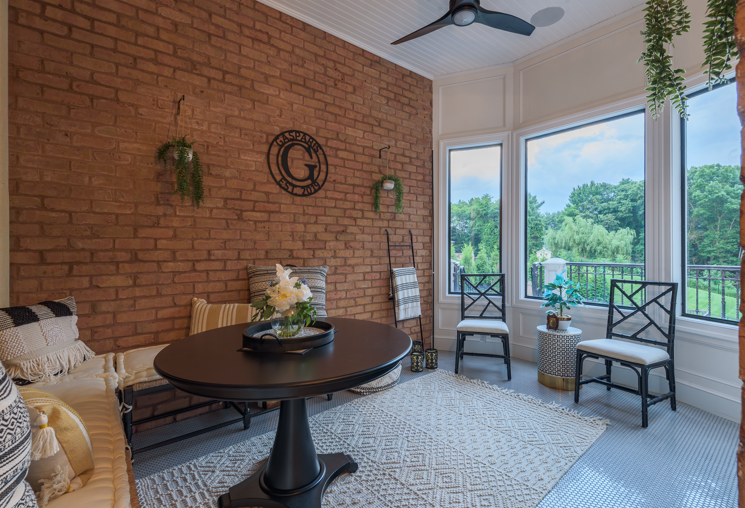 commercial-brick-interior-lounge-sunroom-design.jpg.png