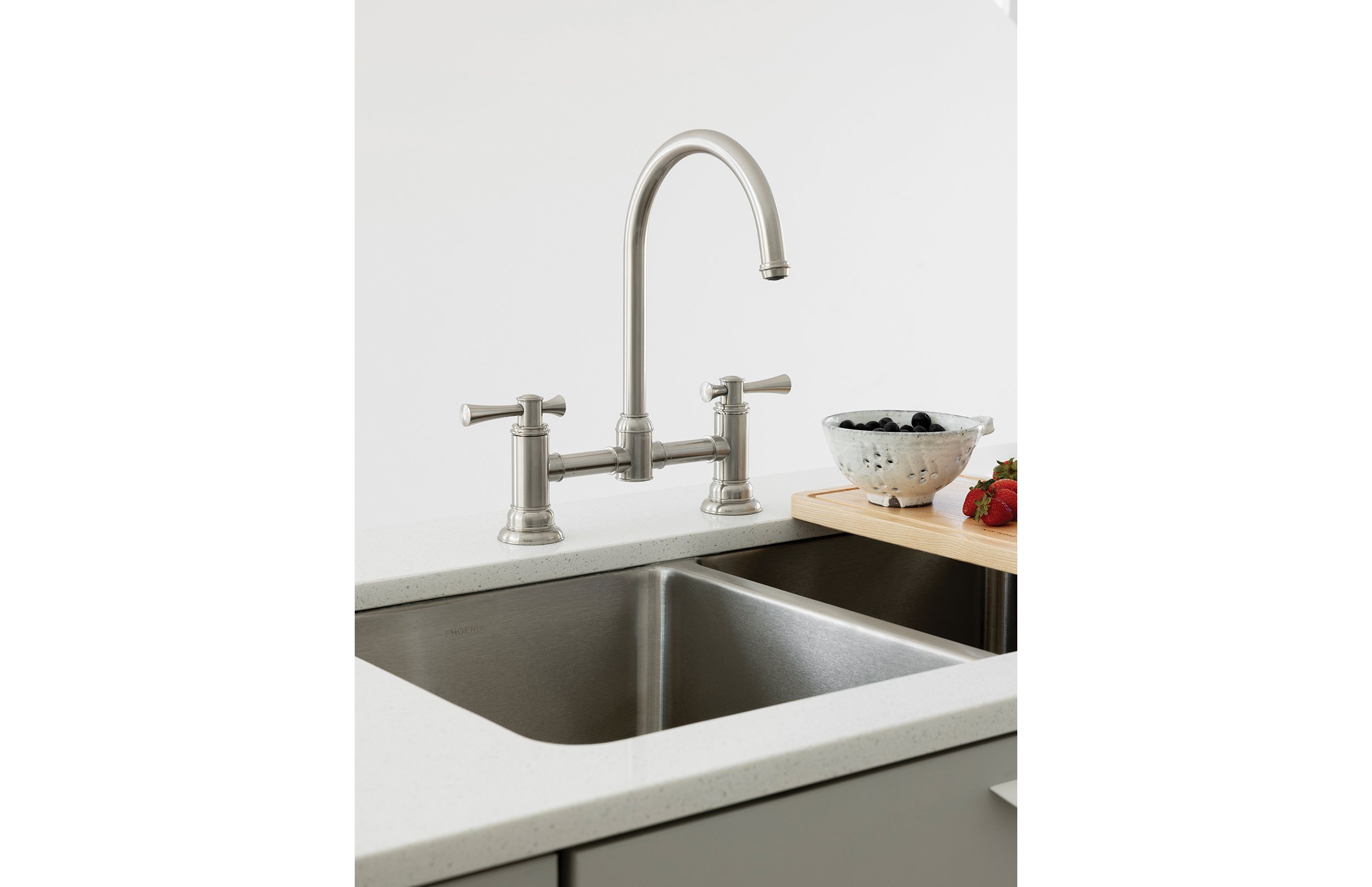 lifestyle_134-1070-40-1_303-2002-51_Cromford_Exposed_Sink_Set_2_RGB.jpg