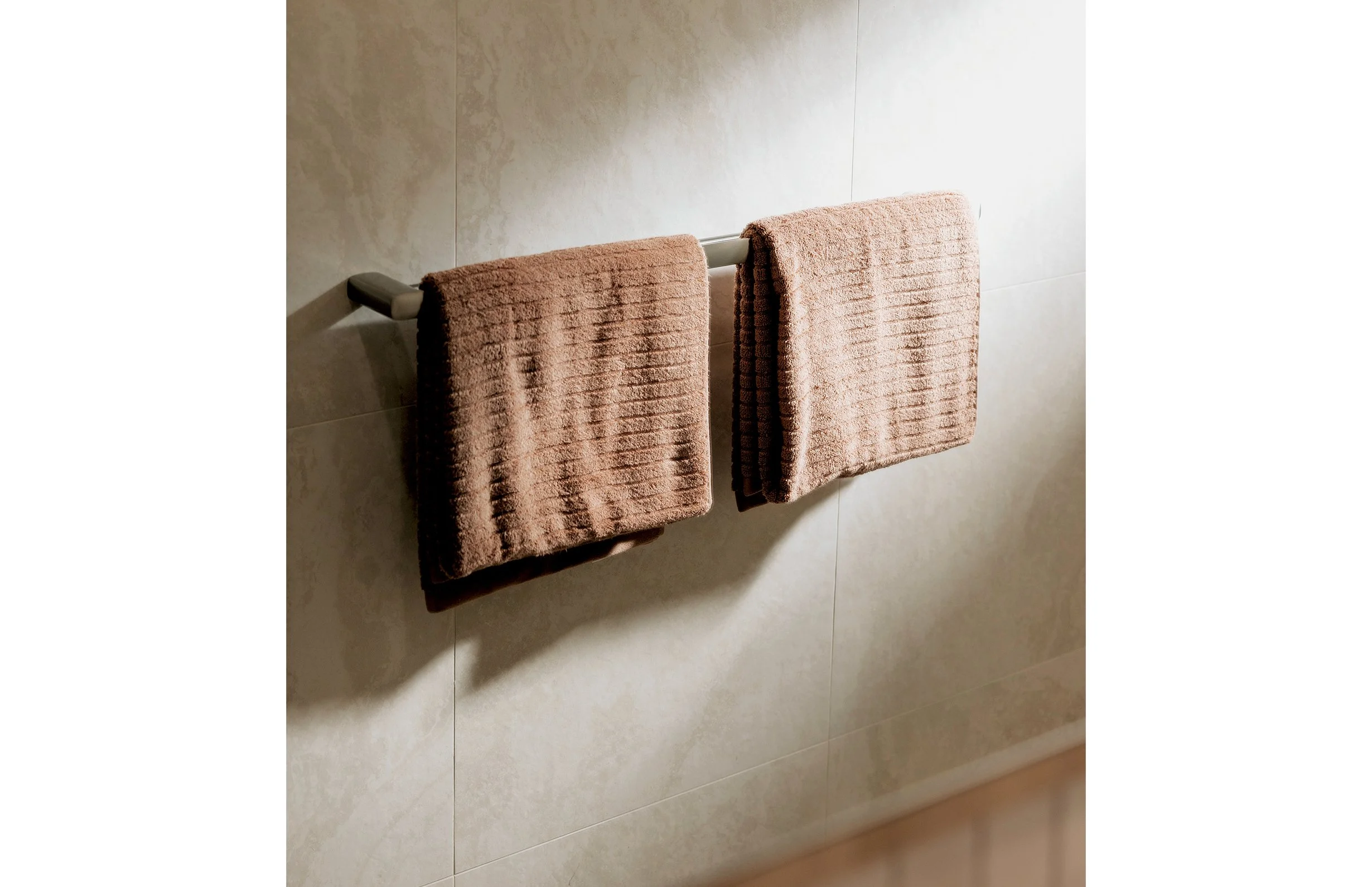 lifestyle_129-8130-40_Nuage_Double_Towel_Rail_RGB.jpg