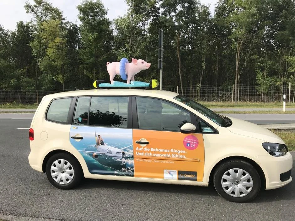 Condor-Taxiwerbung-443691-detailpp.jpeg