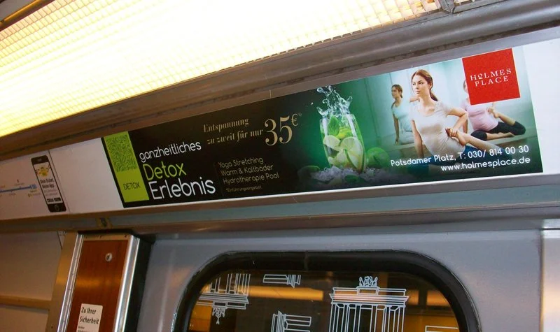 Seitenstreifenplakat_Holmes_Place.jpg