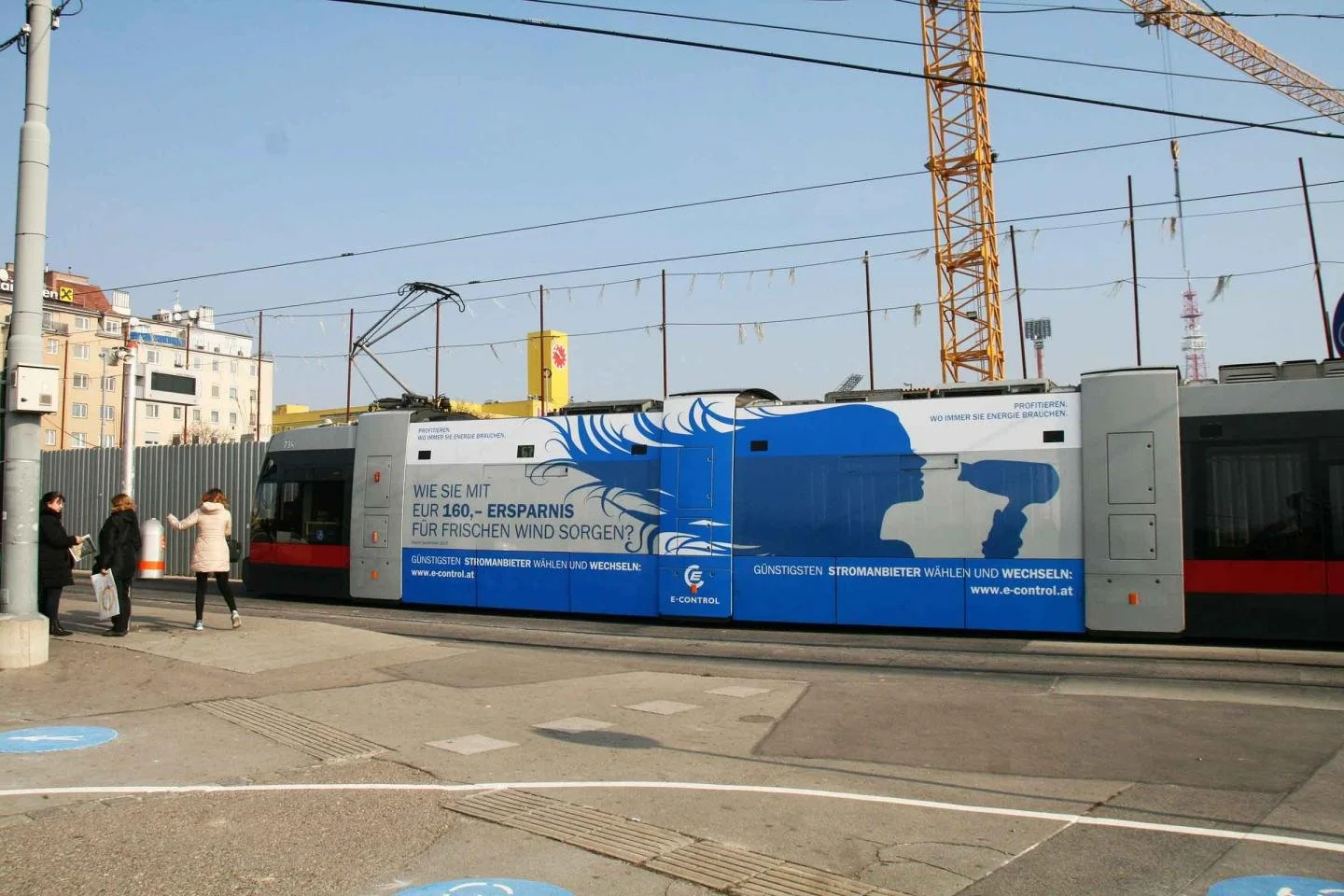ulf-strassenbahn-superboard_econtrol_2400x1600.jpg