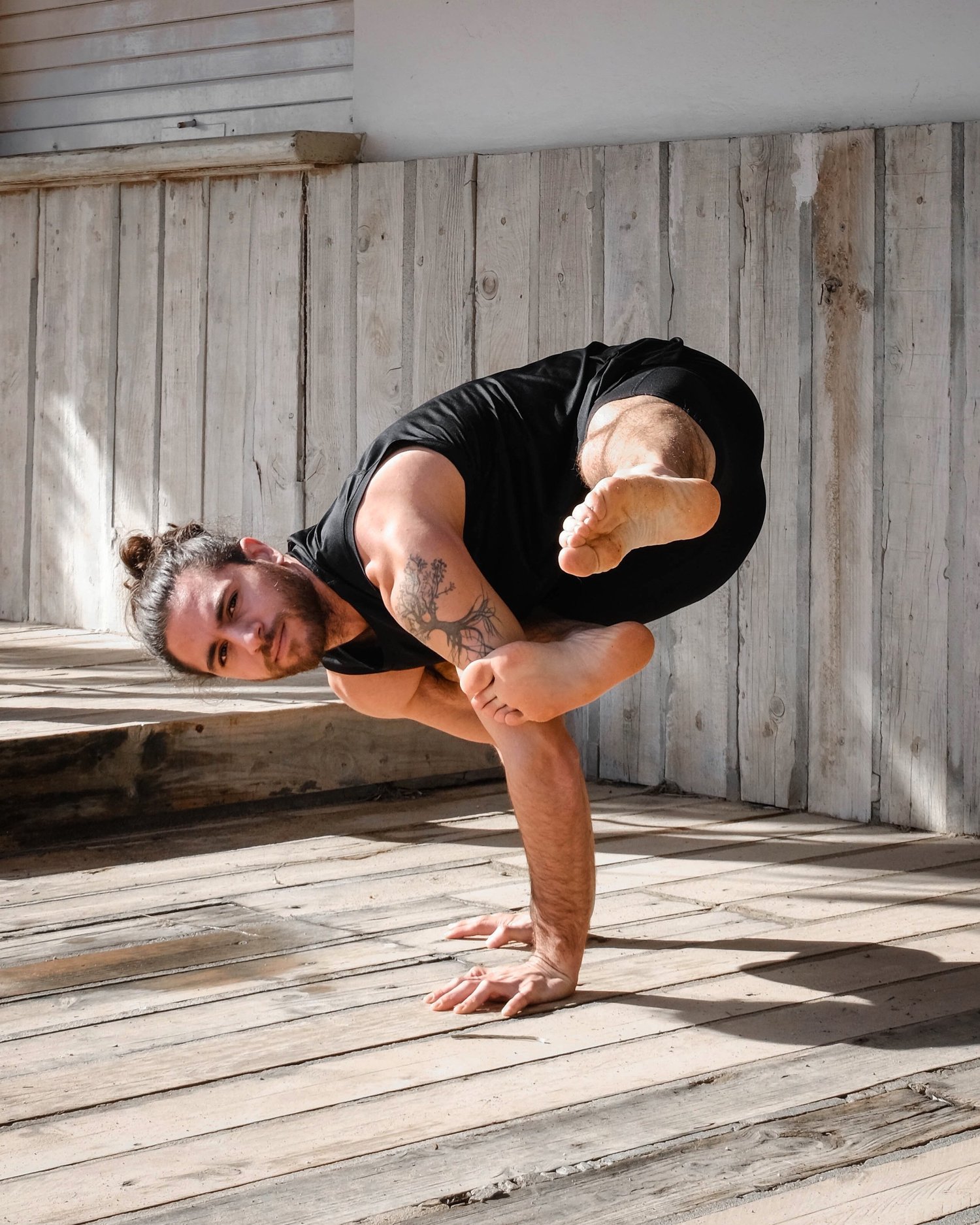 Chaitanya Vinyasa 20H Training mit Joa Gomez in Berlin – SHA-LA Academy