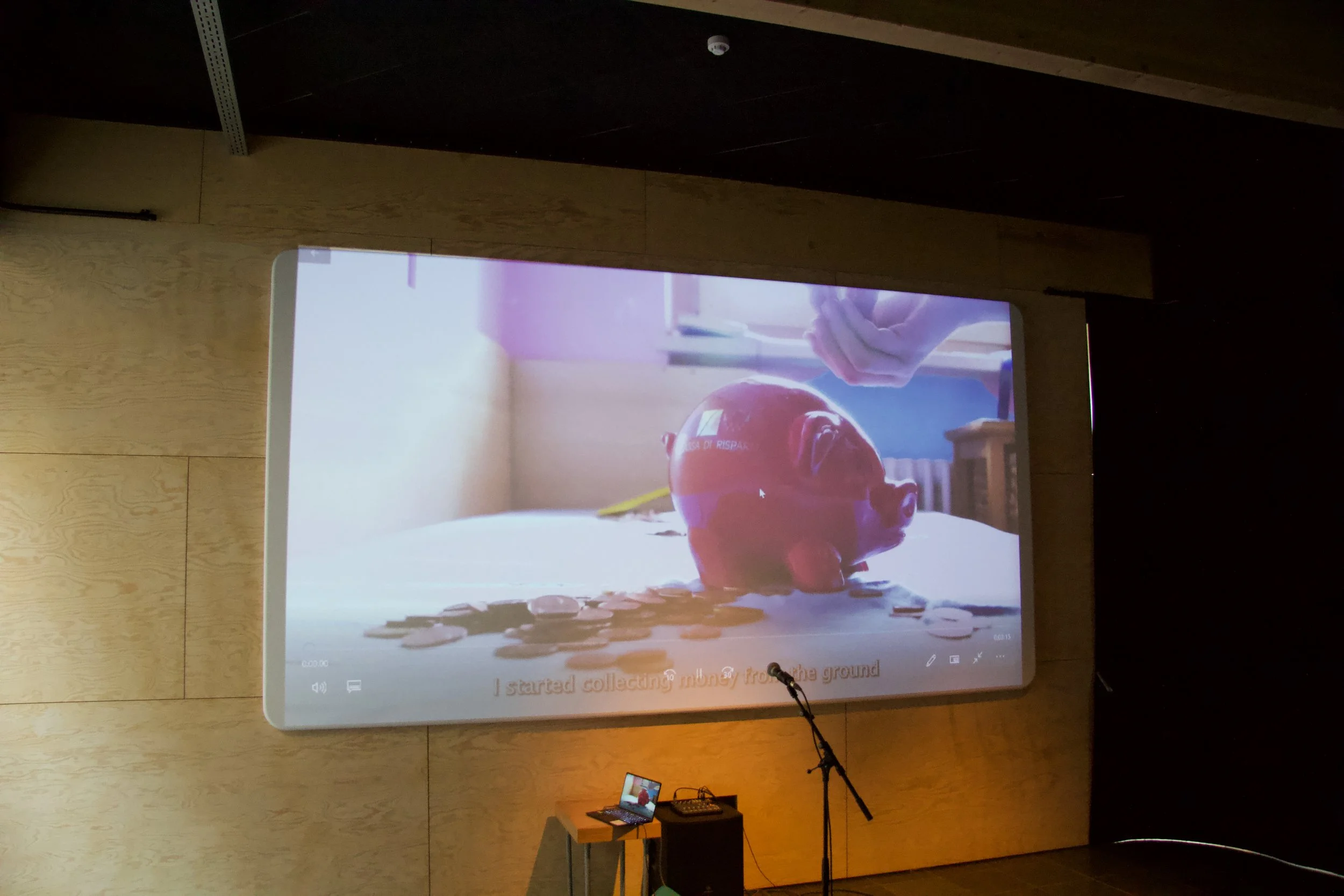 'Il Banchiere' was included in the official screening lineup of the event "Recipes for action" in Kunsthal Gent