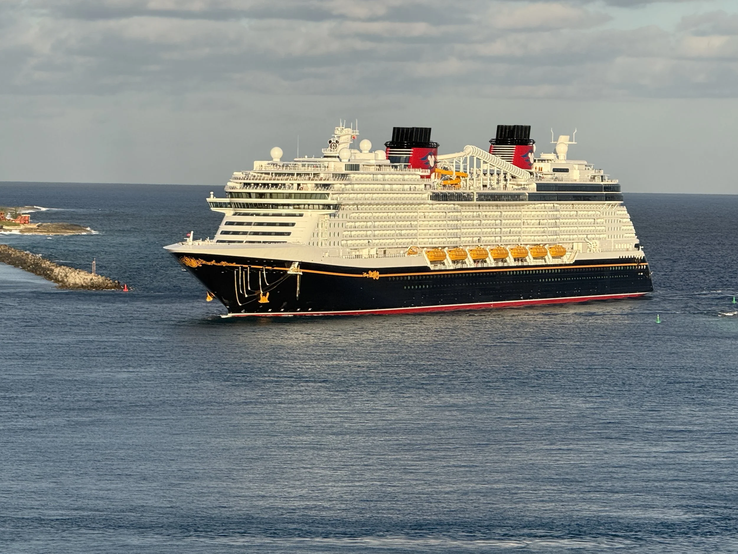 I’ve Sailed on Every Disney Cruise Ship* — Here’s My Honest Favourite