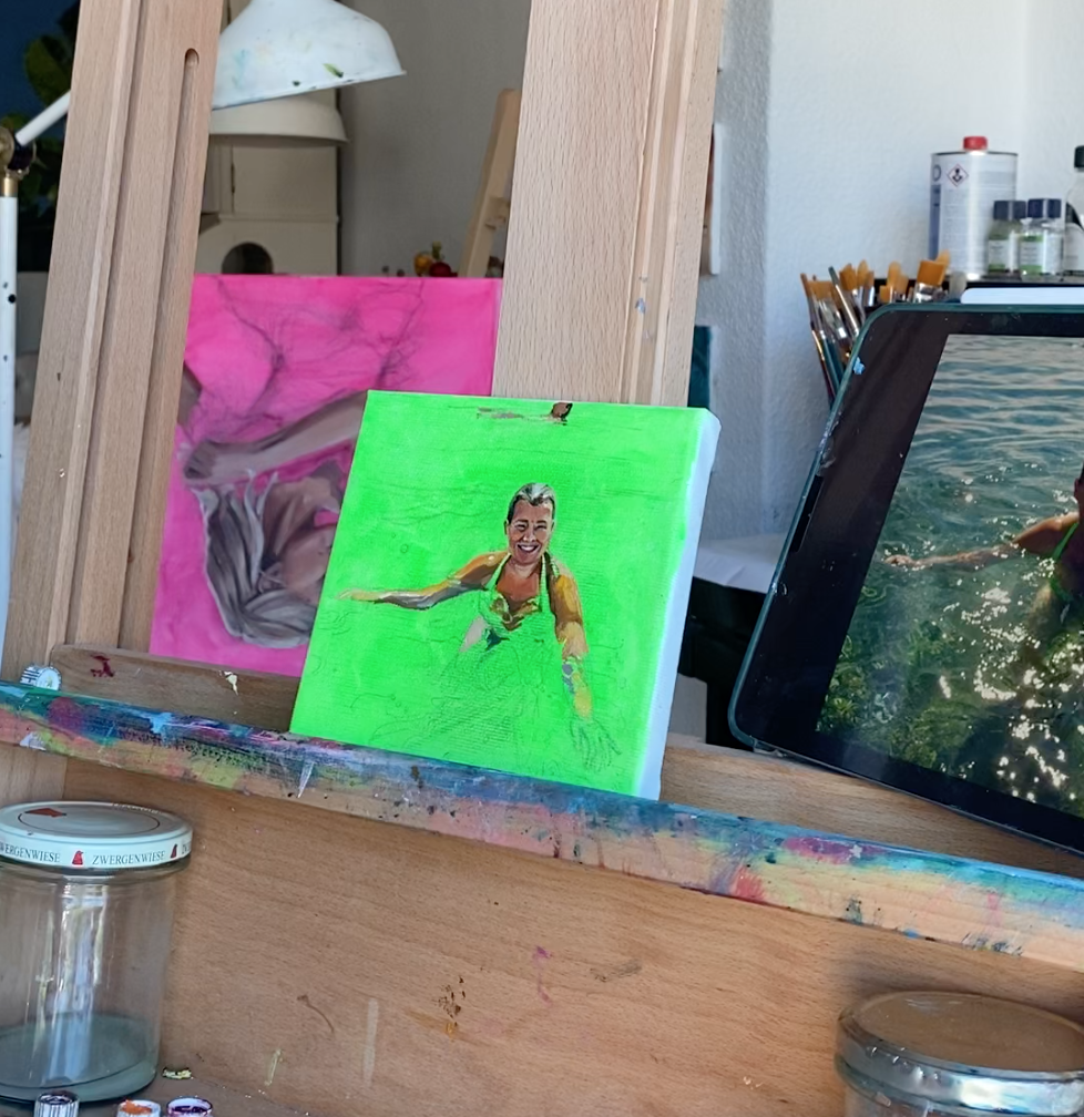 Mom in her emelent - detail 3