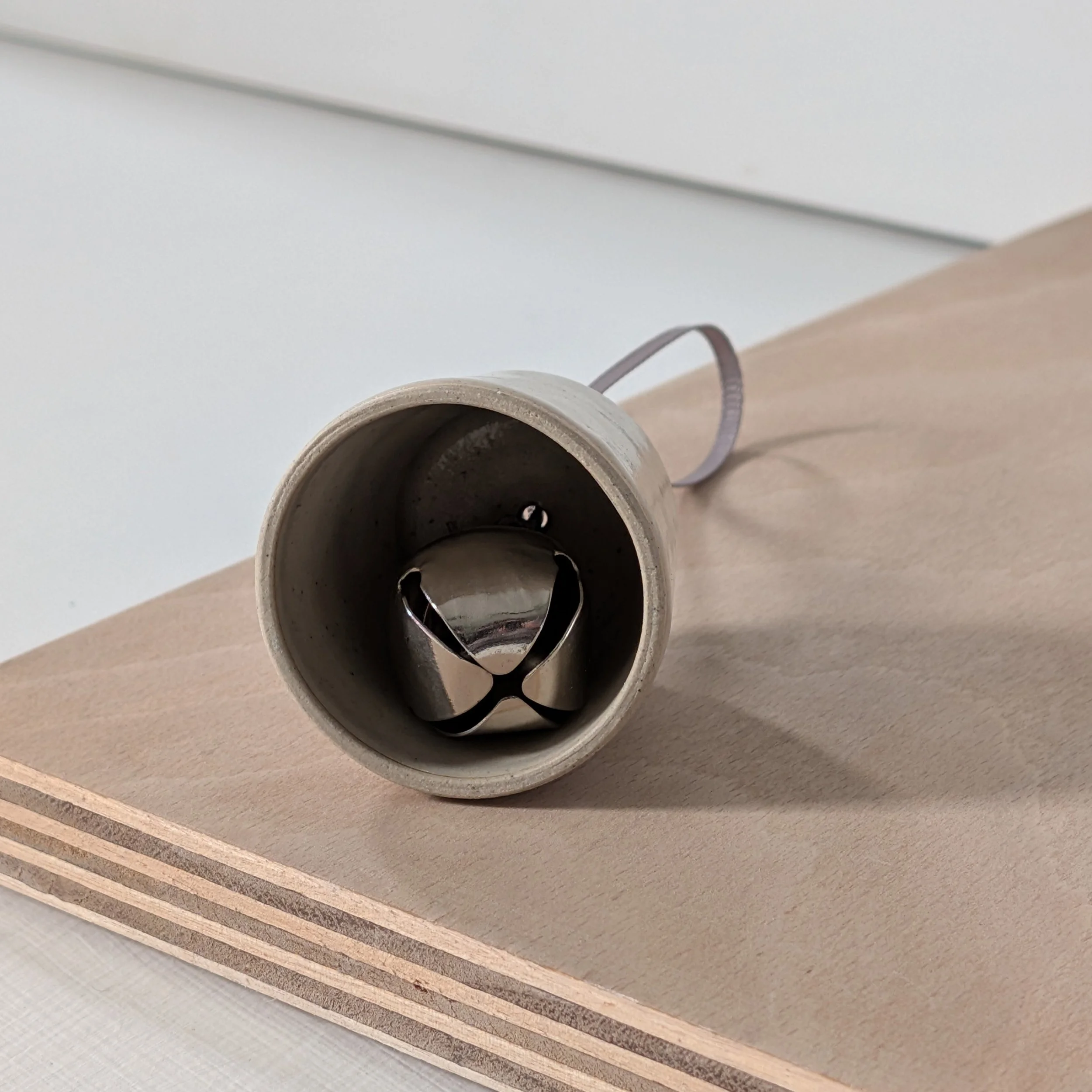 FW-Bell-underneath.jpg