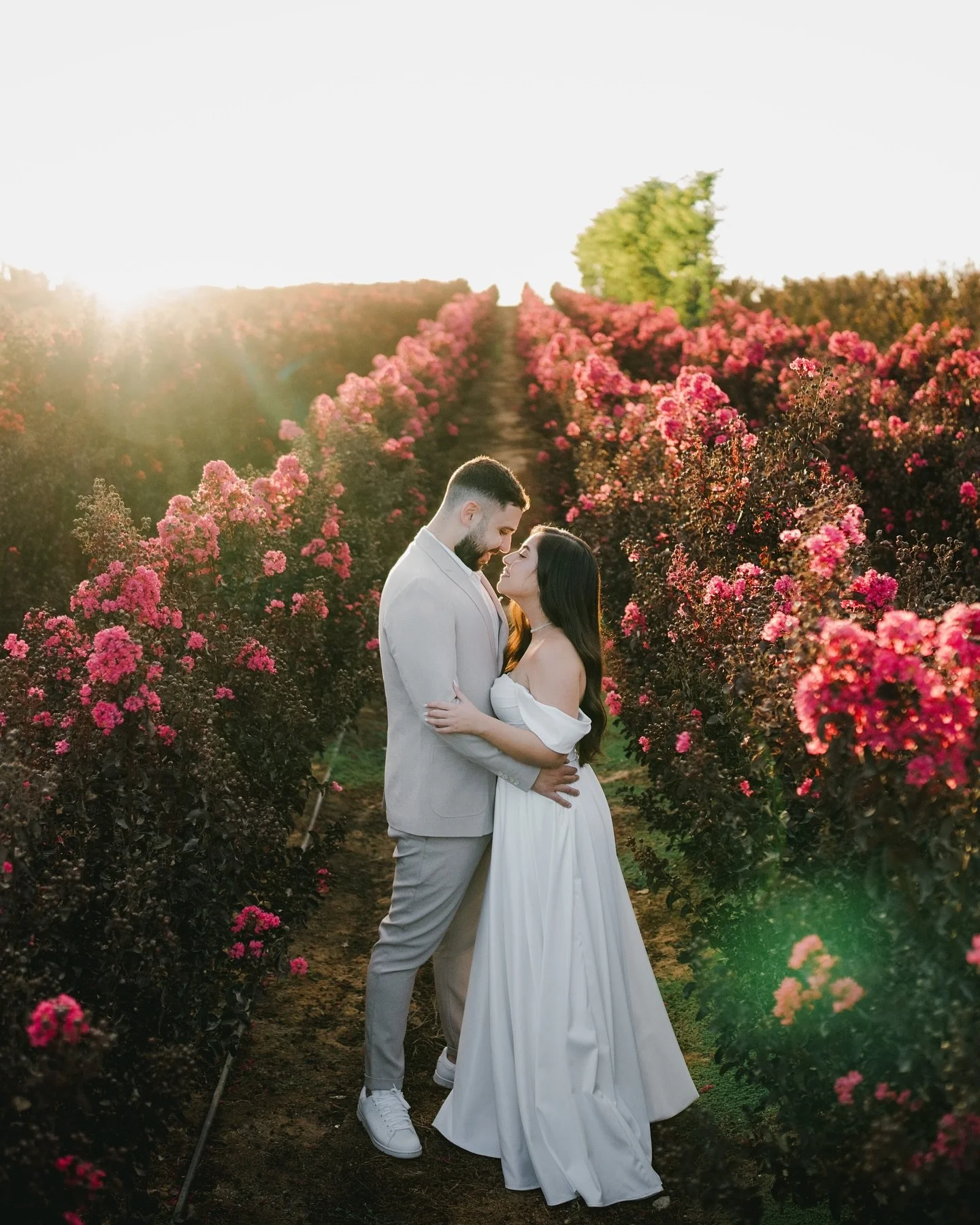Eden&amp;Mor🤵🏻👰🏻&zwj;♀️🫶🏻📸
.
כלה:@eden.moshayev 
סושיאל: @nitzan_goldstein 
שמלה:@hashke_bridal 
 
#יונימשיחצלם #יונימשיח #חתןכלה #מאורסים💍 #כלות