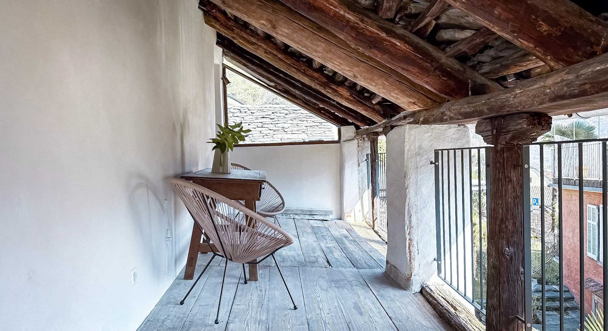 Balcony (3).jpg