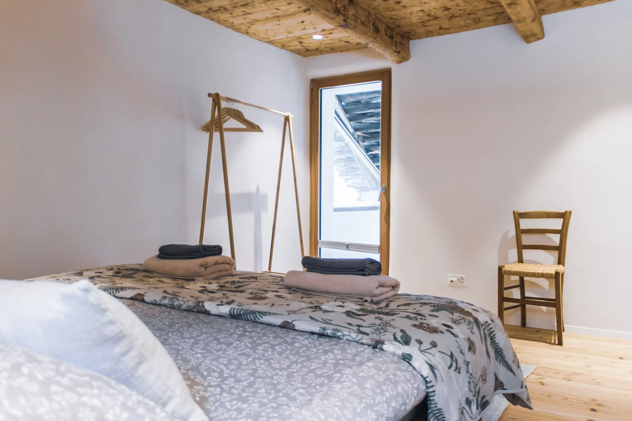 Room (12).jpg