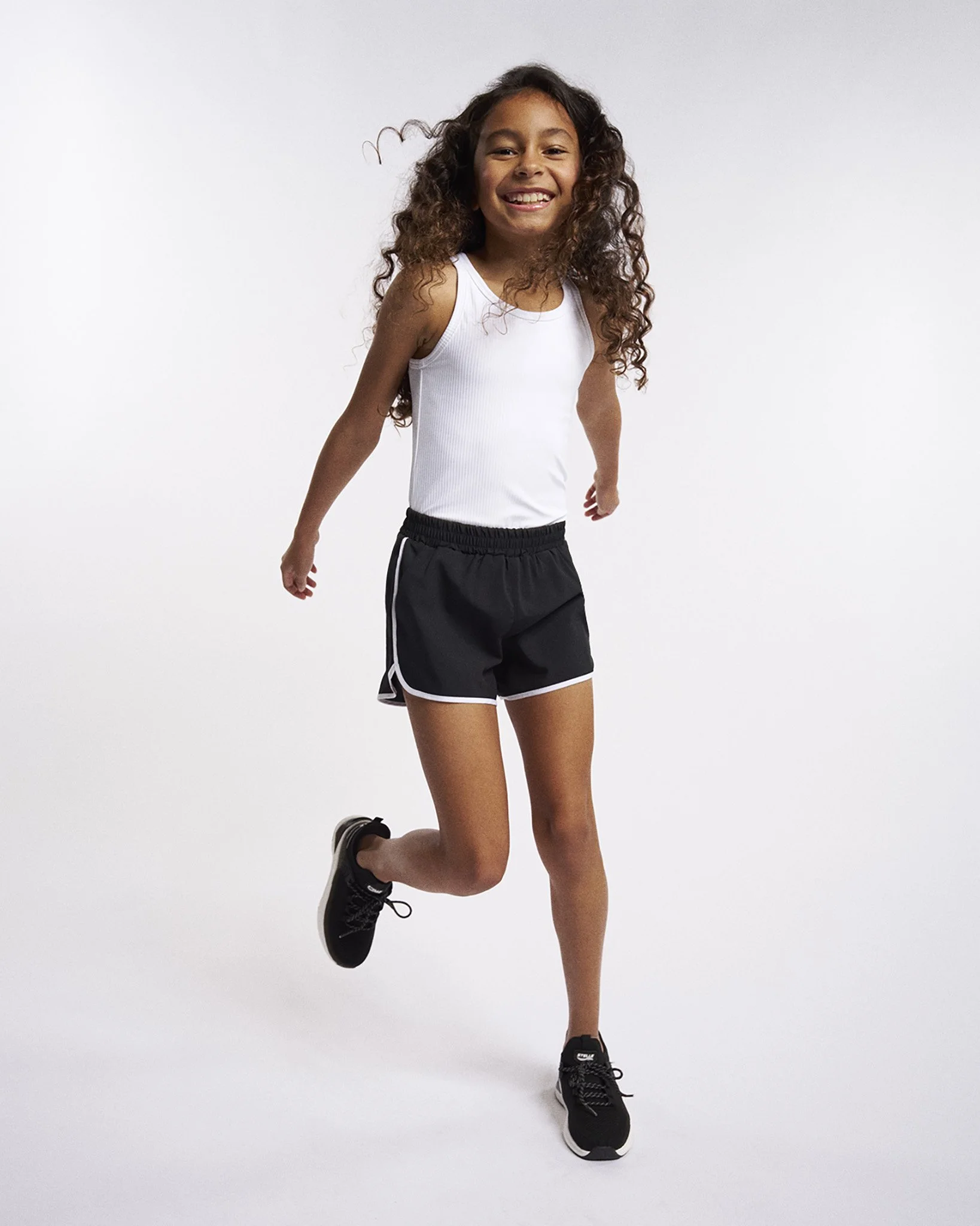 YSH002-Girls Stretchy Athletic Shorts_Black_003.jpg