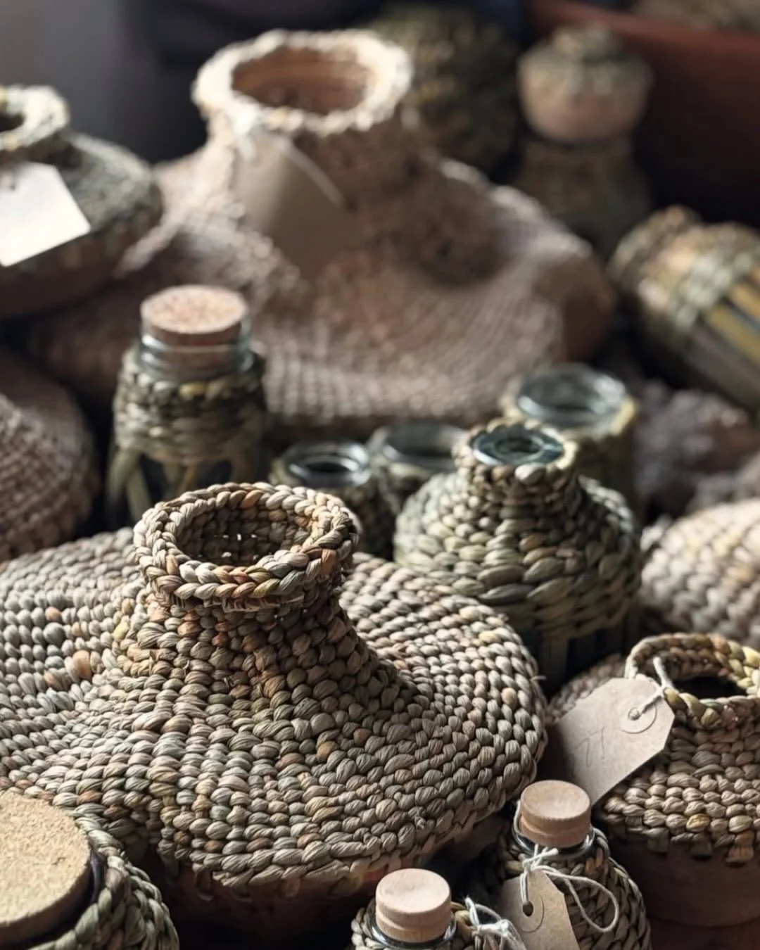 On Saturday 7th March, we are so excited to welcome @hankellybasketry to the market!

Hannah brings her own unique take to basketry, a craft dating back over 10,000 years. She creates stunning organic forms and contemporary statement pieces, each one