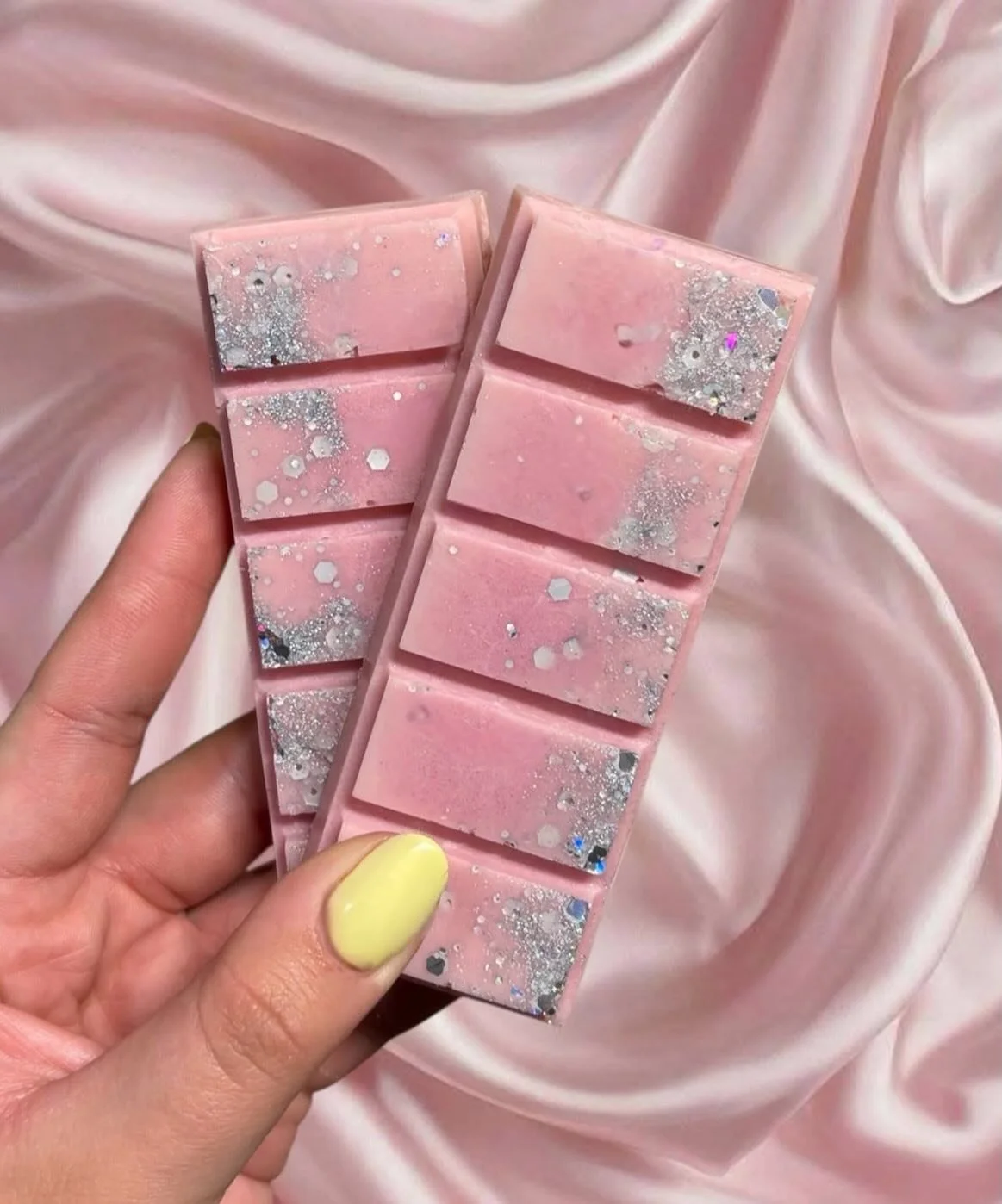 Back on Saturday 6th June! 

The wonderful @markuzamuse will be melting hearts with their stunning collection of wax melts and intricately crafted candles 🔥 

Shop Gabija&rsquo;s full collection and treat yourself to their new summer scents. At the 