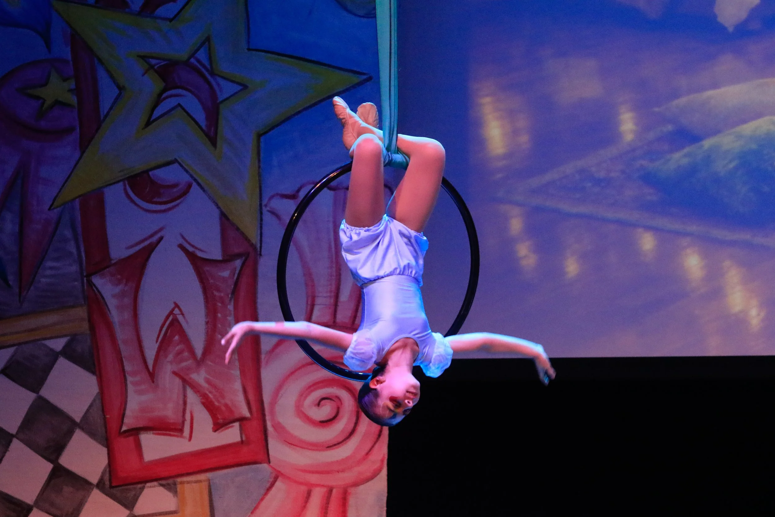 Acrobatica e Cerchio Aereo Bambini Laboratorio Danza ASD Legnano