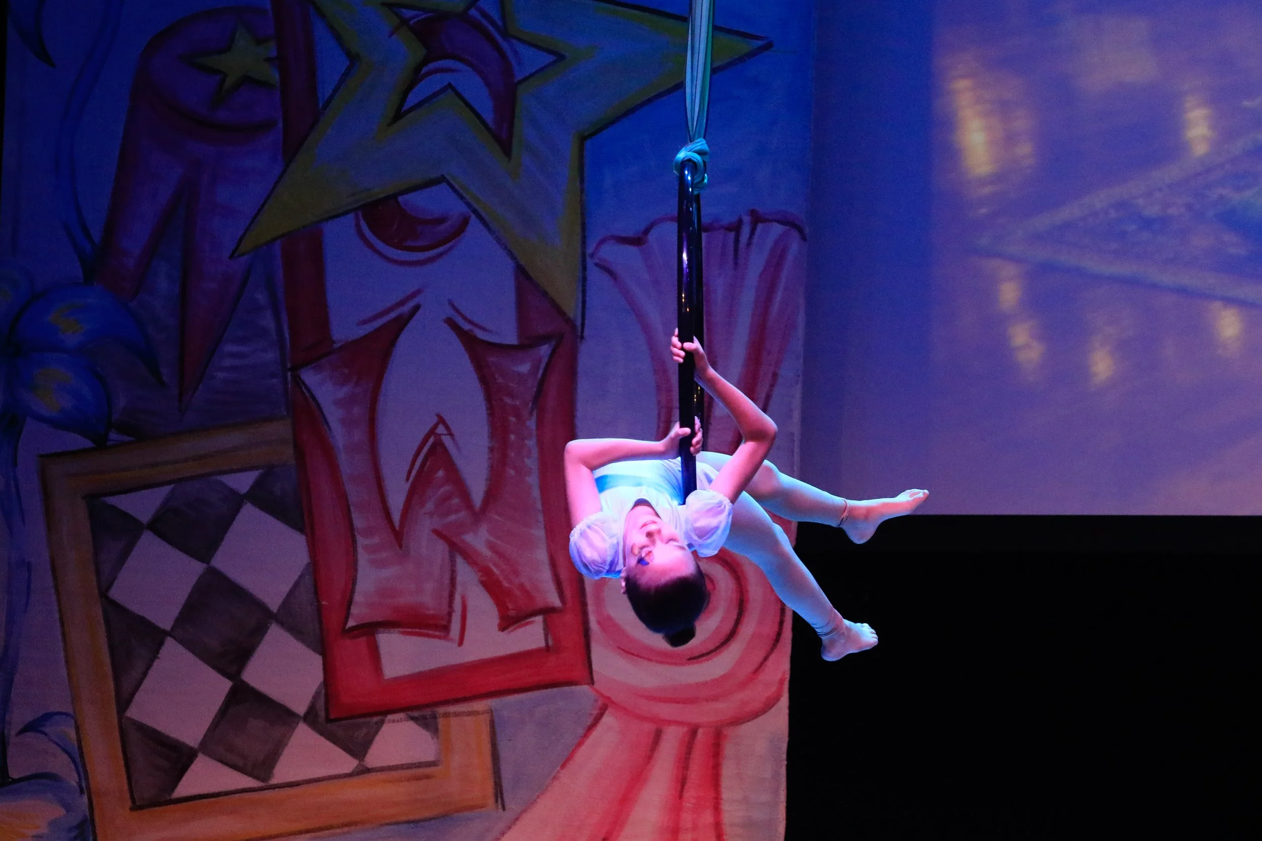 Acrobatica e Cerchio Aereo Bambini Laboratorio Danza ASD Legnano