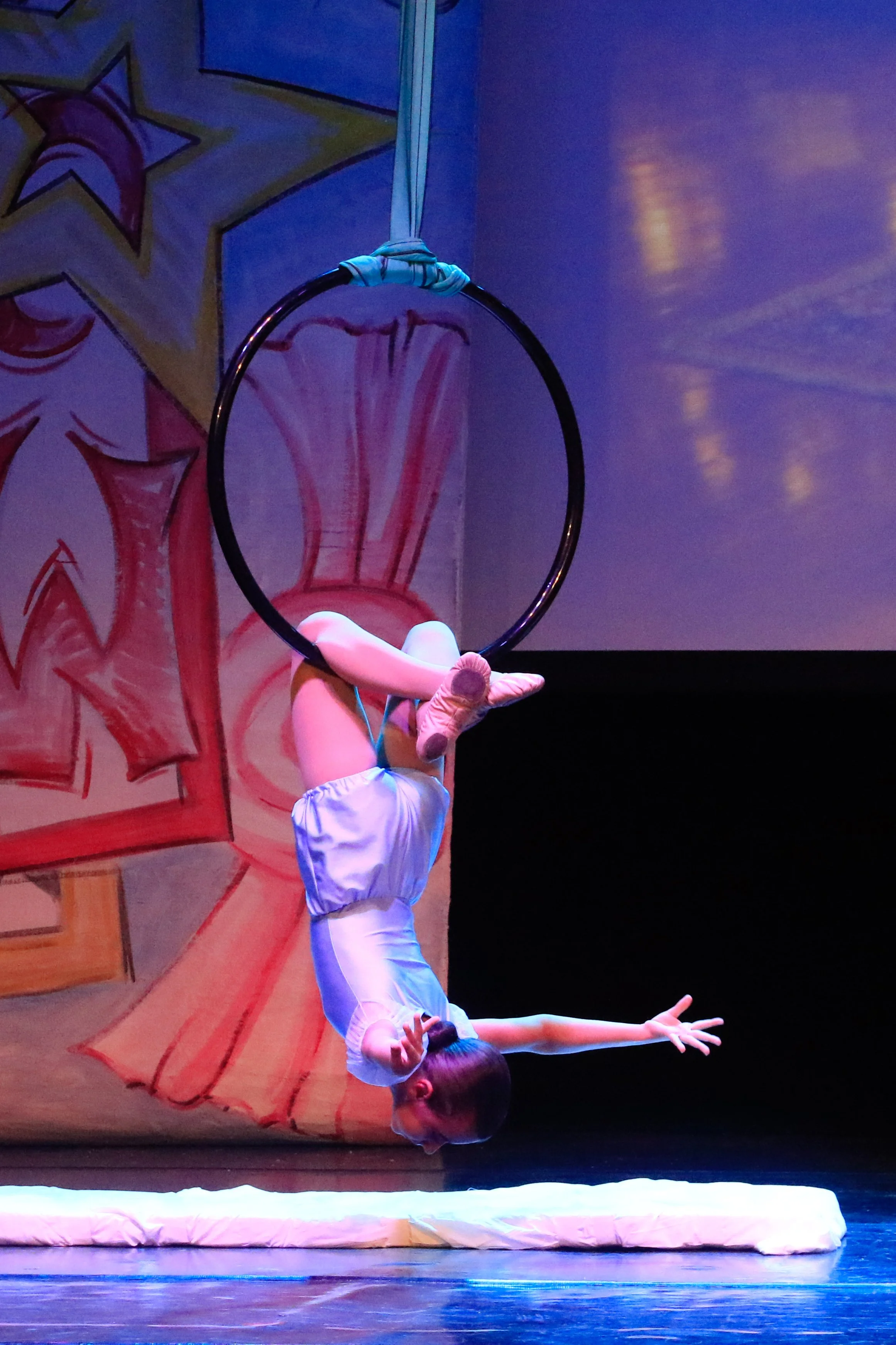 Acrobatica e Cerchio Aereo Bambini Laboratorio Danza ASD Legnano