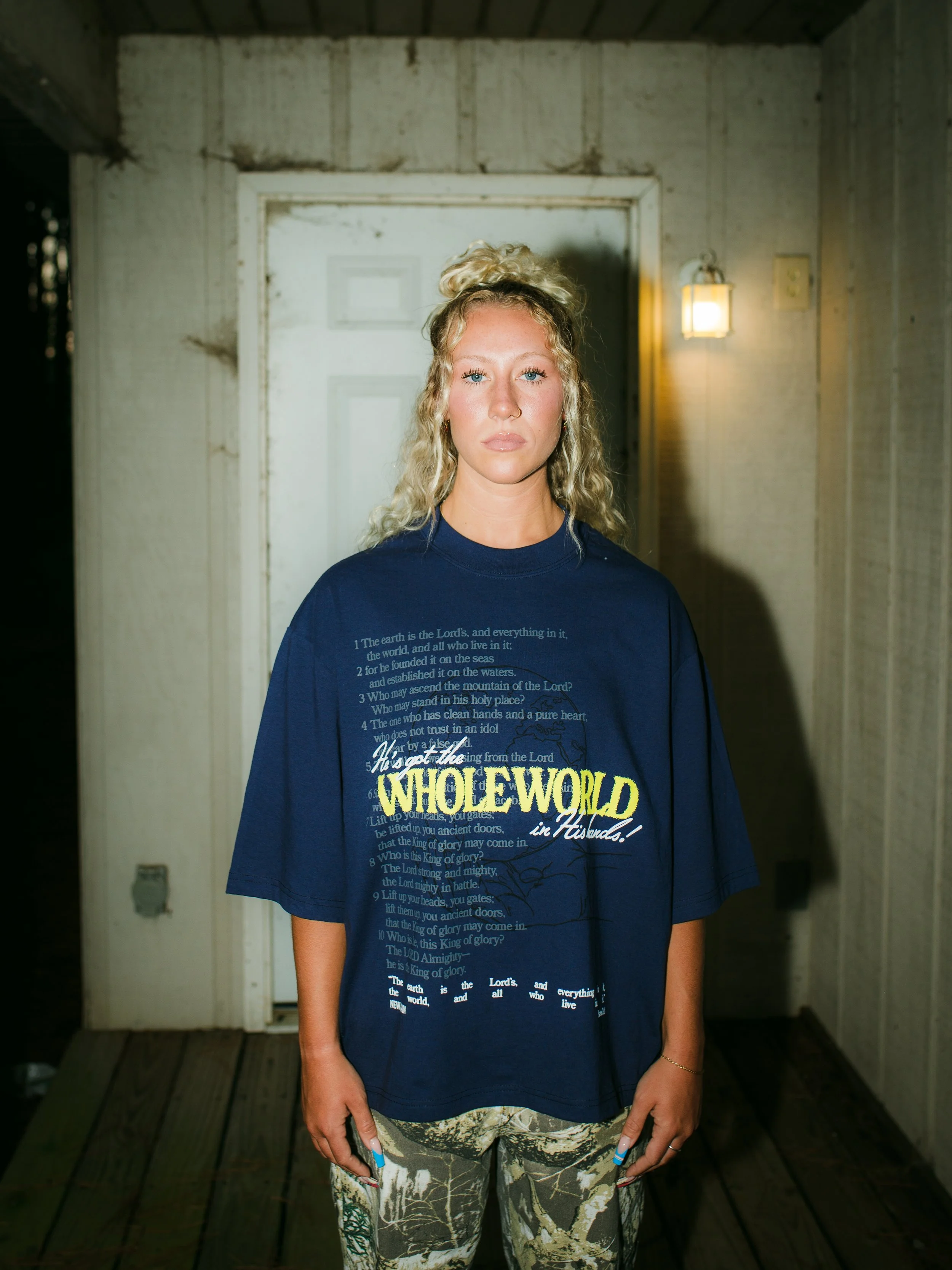 'Whole World' Tee - Navy