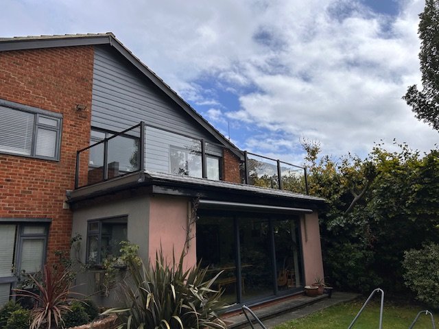 Trex Transcend Naturals Rocky Harbor with Trex signature glass railings in Bromley Kent.