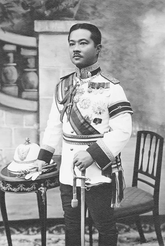 Paribatra_Sukhumbhand_1920s.jpg