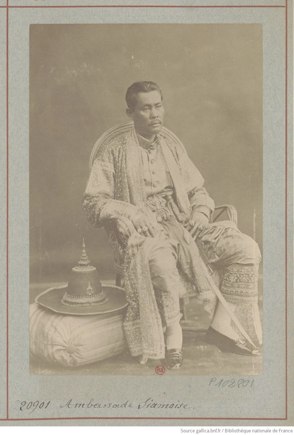 Ambassade_siamoise___[photographie_tirage_[...]Atelier_Nadar_btv1b532459184_1.jpeg