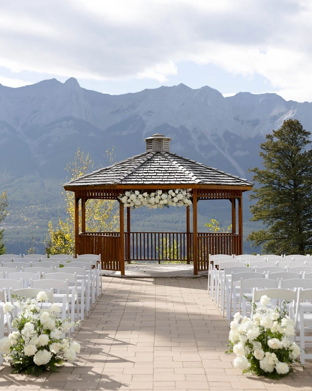 Before guests arrive, timelines are confirmed. Vendors are checked in. Final details are reviewed.

A smooth wedding day starts long before the ceremony.

If you&rsquo;re booking Summer or Fall 2026, let&rsquo;s make sure your day is structured, inte