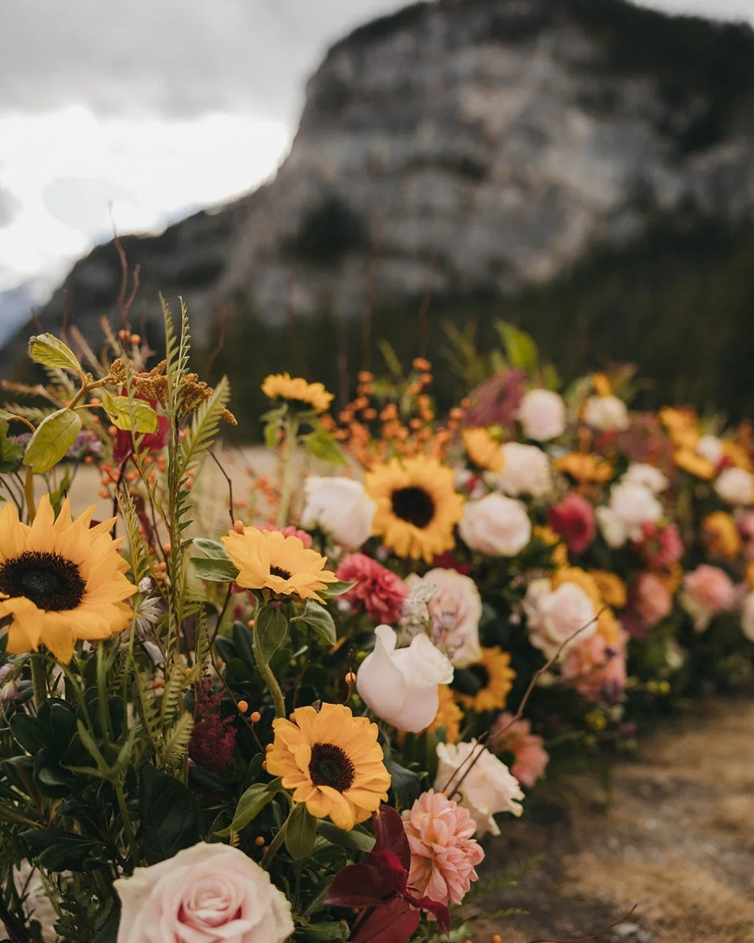 Ceremony spaces often look calm and effortless like this &mdash; but behind the scenes there are timelines, vendor coordination, setup windows, and dozens of details that all need to align perfectly.

When those pieces are handled thoughtfully, coupl