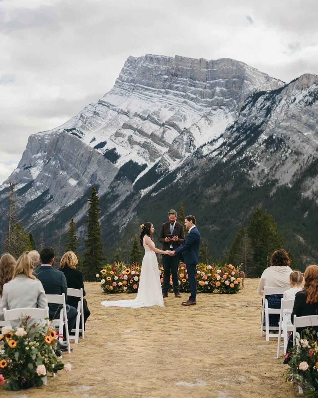 A view like this deserves more than last-minute coordination.

Your ceremony is one of the most important moments of your entire day.

But behind this moment?
There are timelines, vendors, setup, guest flow, and dozens of moving parts that need to co