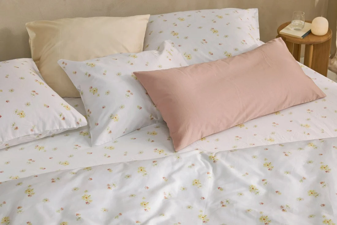 Cotton Satteen Flower Valley15402.jpg