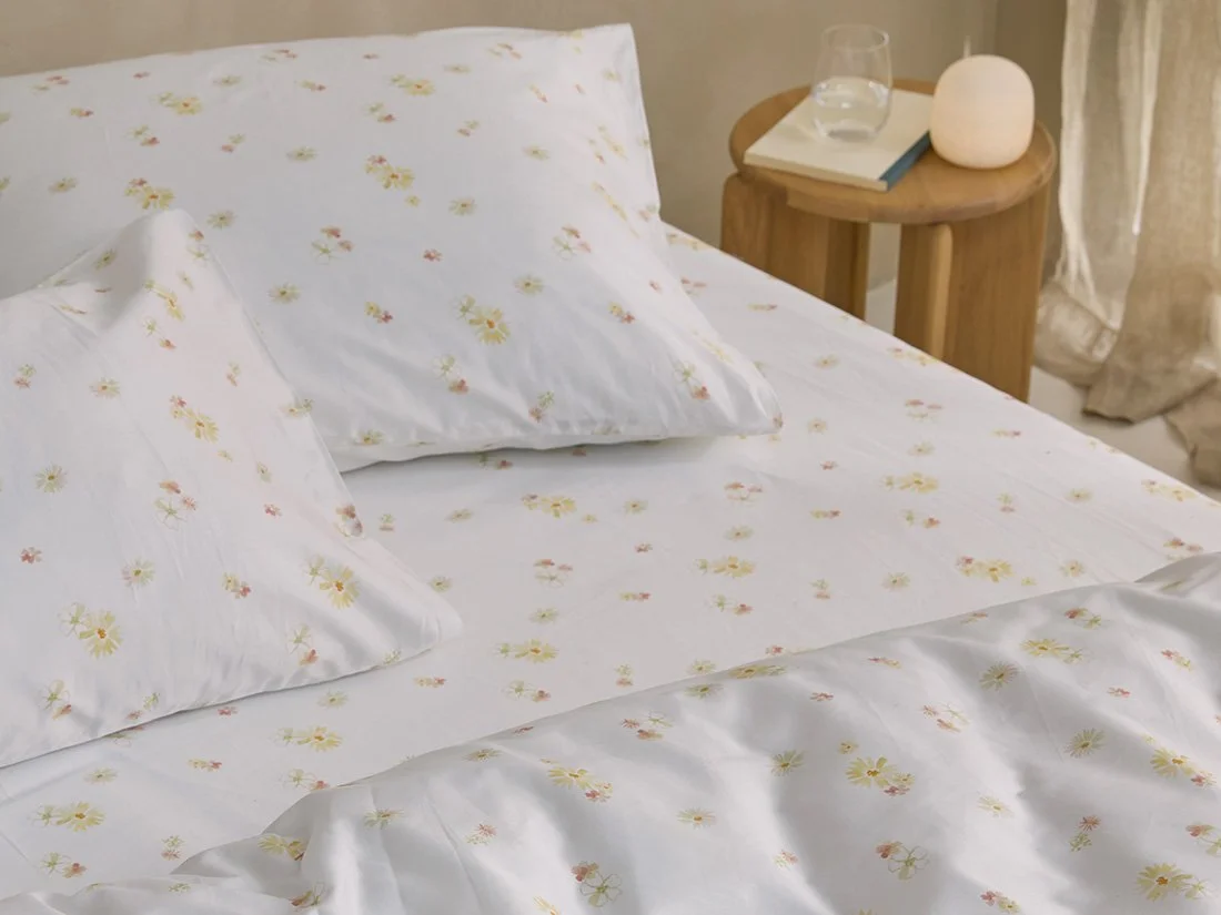 mood-fitted-sheet-cotton-sateen-flower-valley.jpg