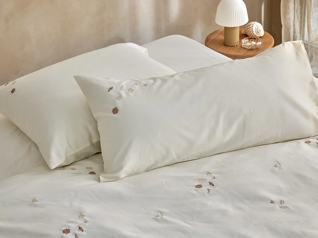 mood-pillowcase-cotton-sateen-warm-white-seashell-1.jpg