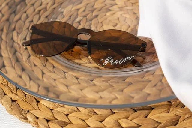 Personalised sunglasses. Wedding.