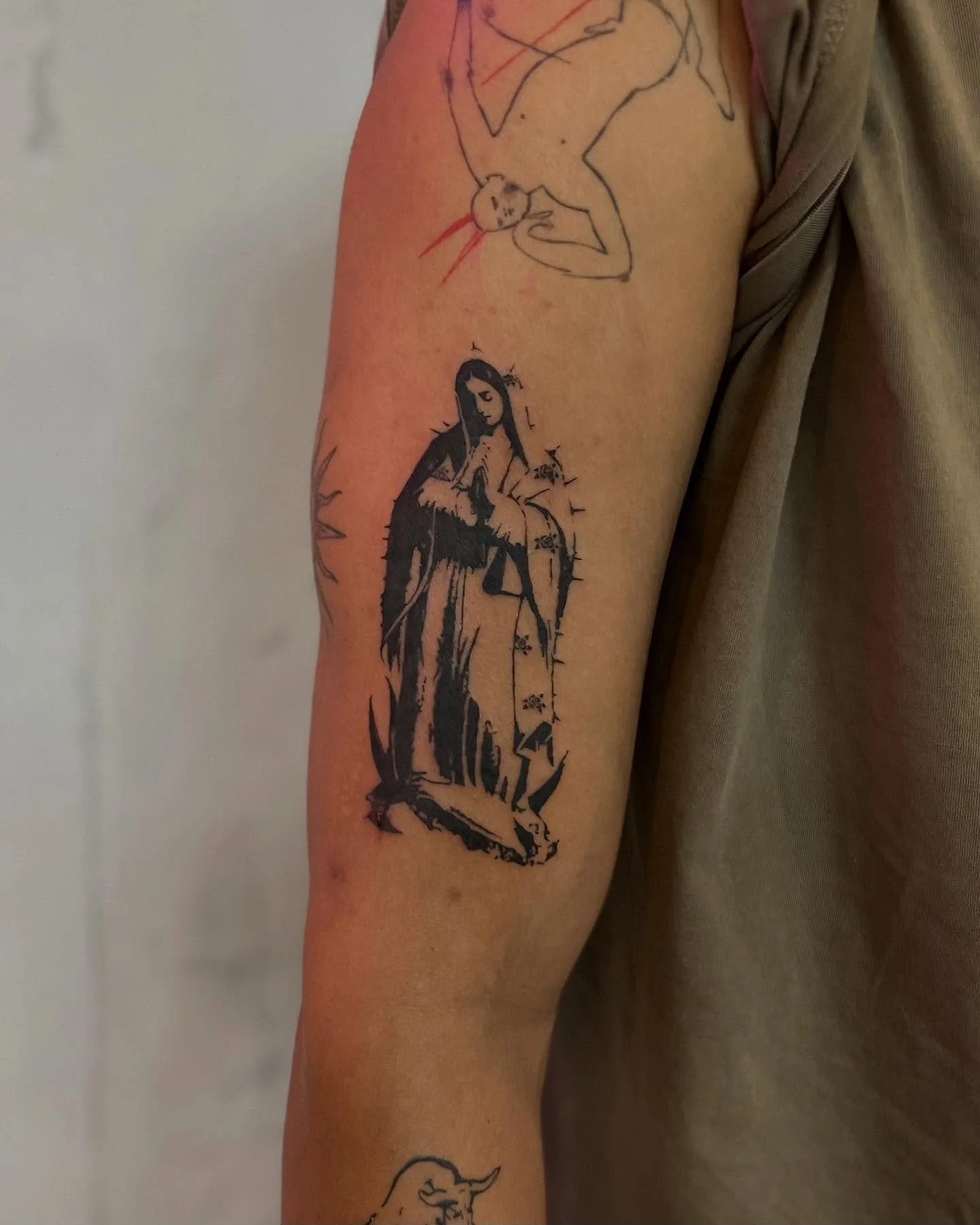 Work done by our resident artist @croe_____ ✶ DM them now to book your next appointment! #houston #tattoos