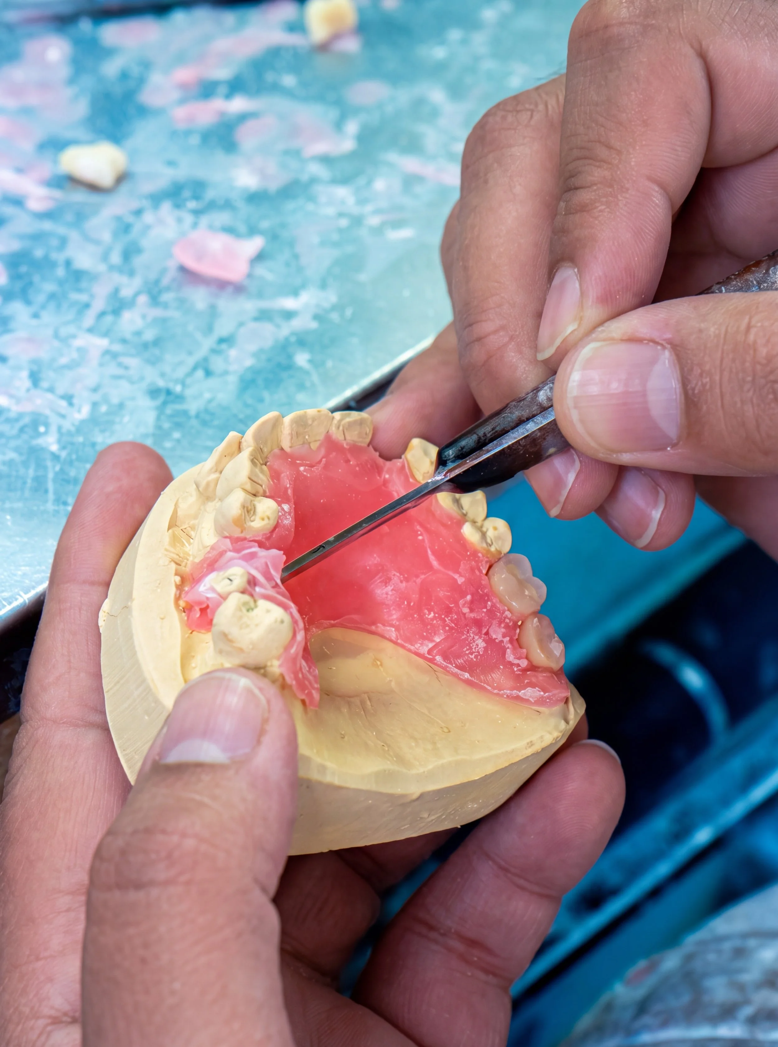 What happens at the bench can make a real difference when the denture reaches your patient.

From the wax-up to the final details, our technicians carefully refine each area with fit, function and comfort in mind.

Because those small adjustments are