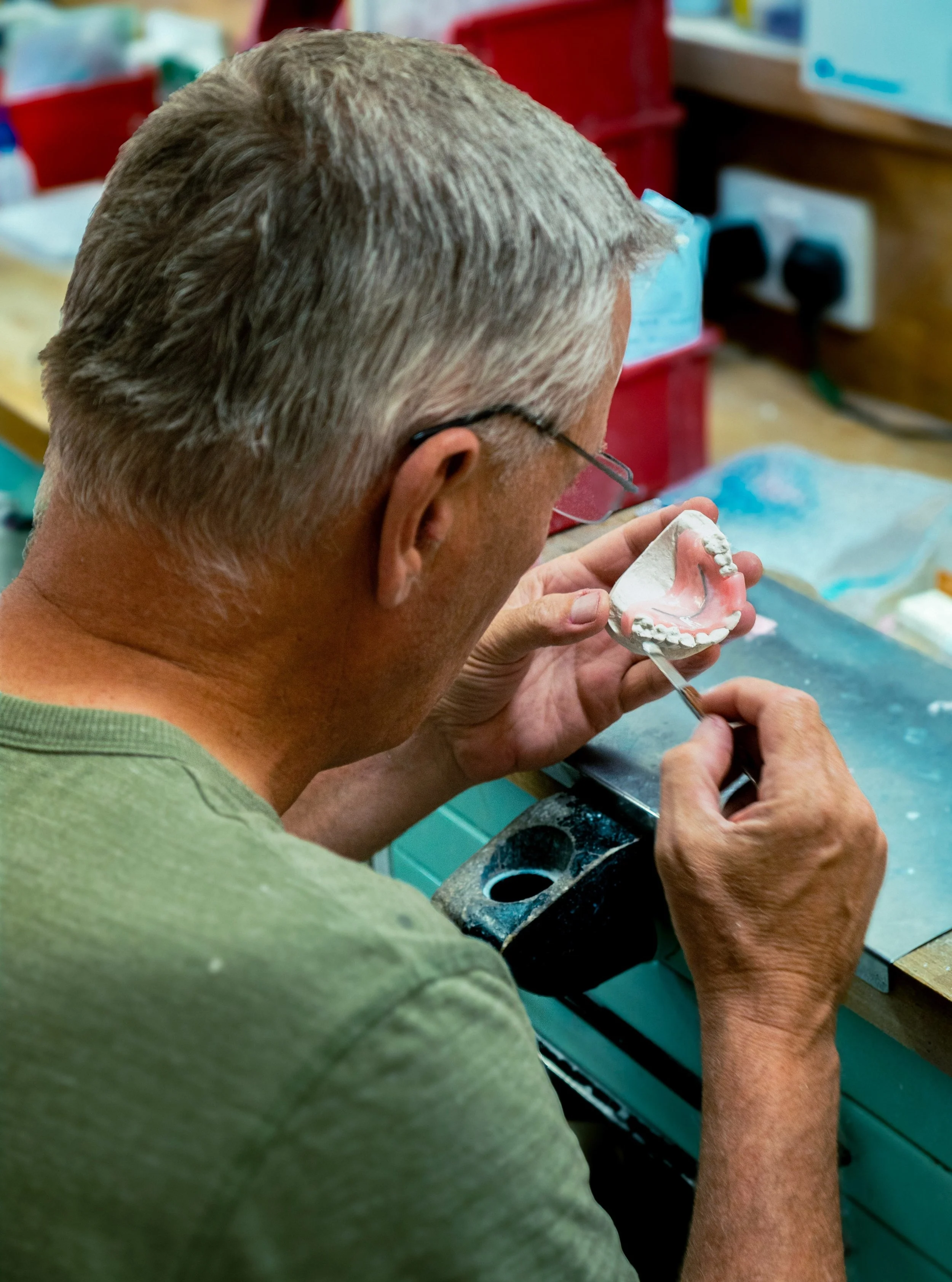 Since 1965, our hand made prosthetics, express repairs and additions have been all made under one roof! Contact us now for a free collection across Surrey, London &amp; Kent!

📍 Griffen Dental Laboratory
9 High Road, Byfleet, Surrey, KT14 7QH
☎️ 019