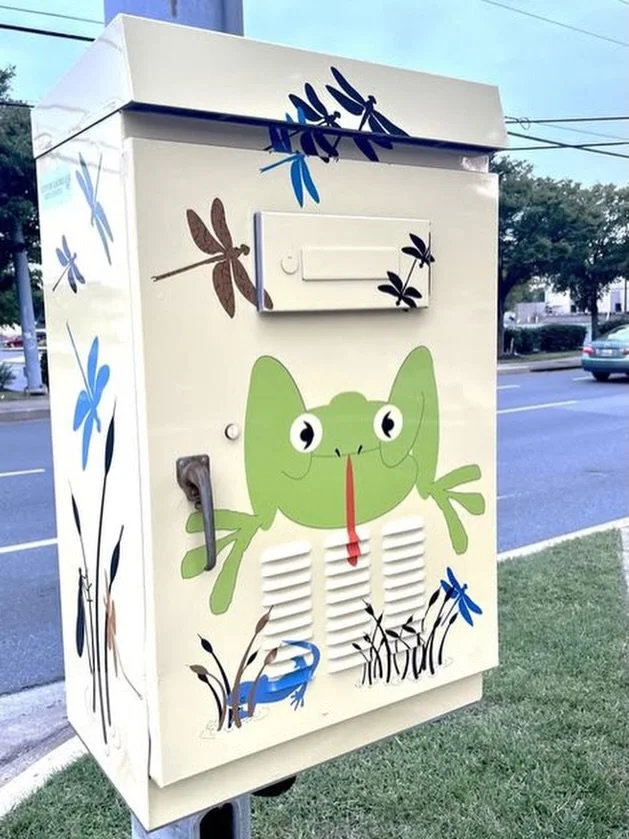 🎨 Call for Artists: Public Art Opportunity

The City of Laurel is looking for artists to transform everyday traffic boxes into vibrant works of public art.

Selected designs will be installed across the city and seen by the community for years to co