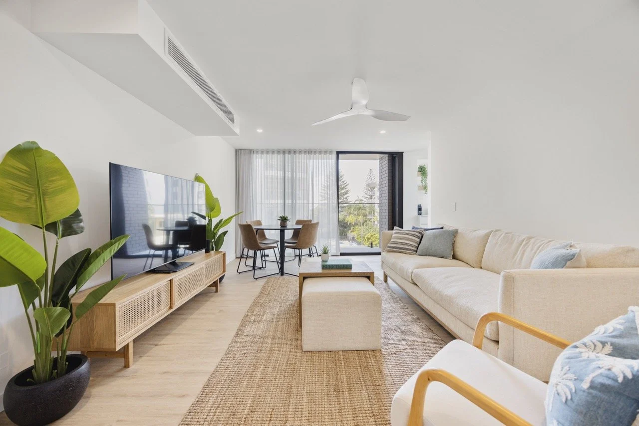 ShoresMotelRooms-32 Large.jpeg