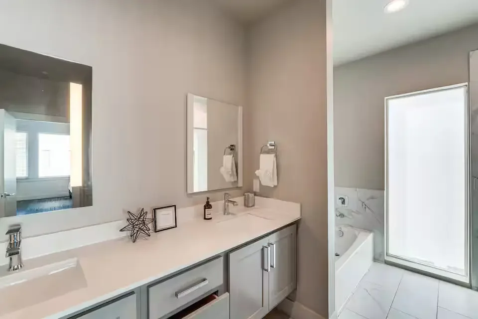 dallas-downtown-monthly-rental-18.webp