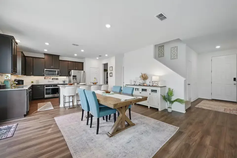 prosper-executive-estate-home-7.webp