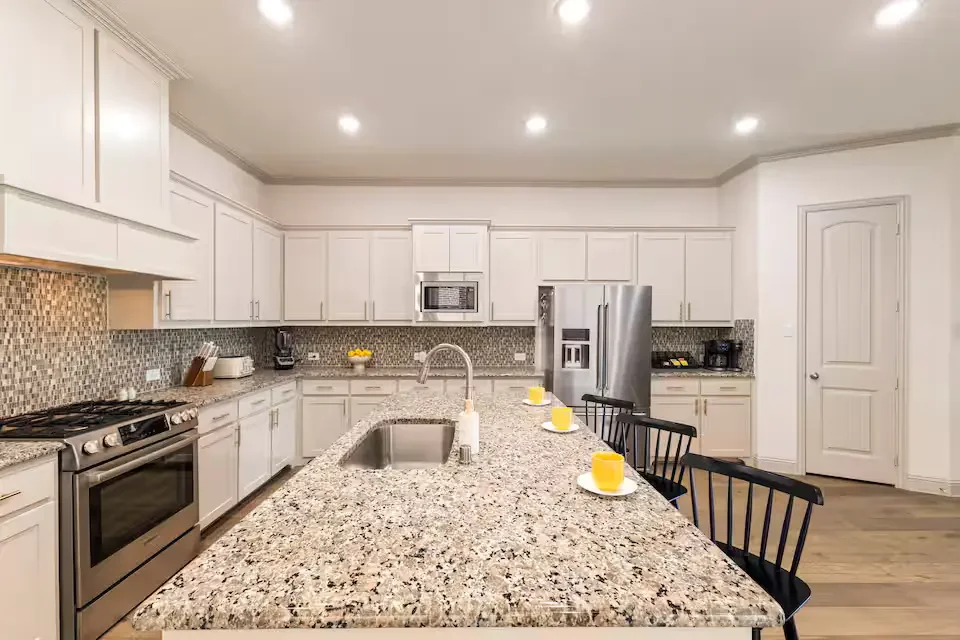 frisco-short-term-home-1.webp