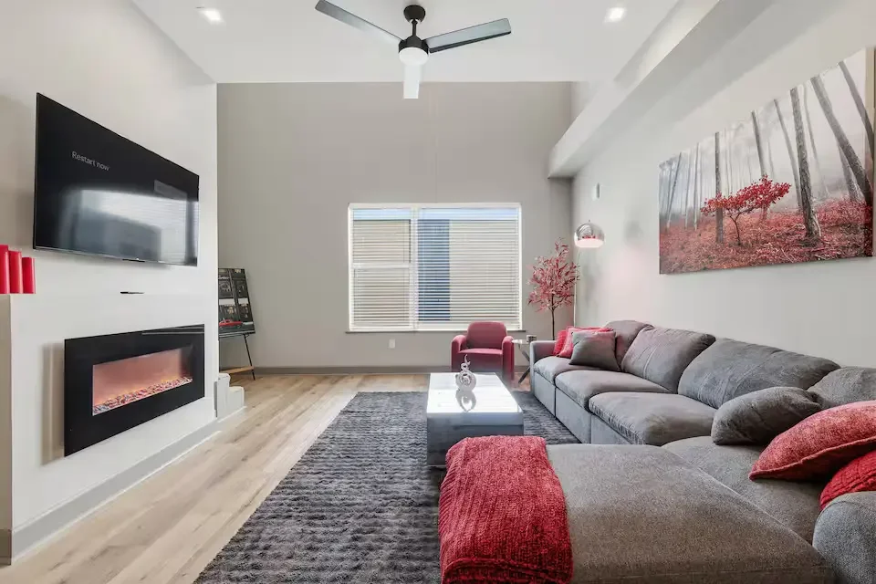 dallas-downtown-short-term-rental-13.webp